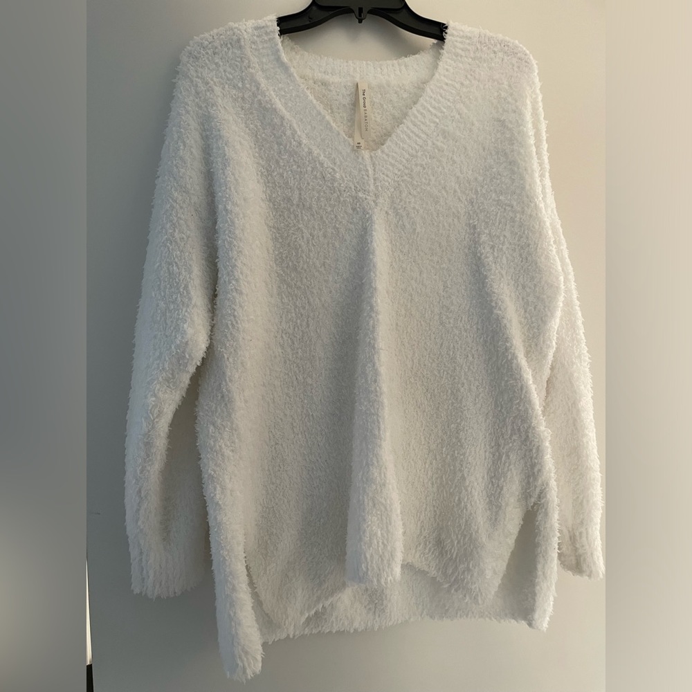 Aritzia the Group Babaton Retreat fuzzy teddy sweater